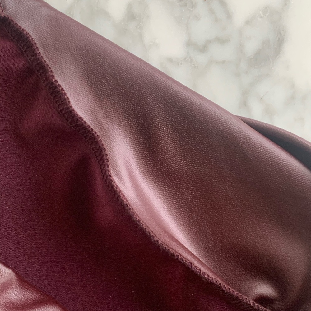 Black⭐️Ultra High Waist Vegan Leather Leggings - Picture 11 of 11